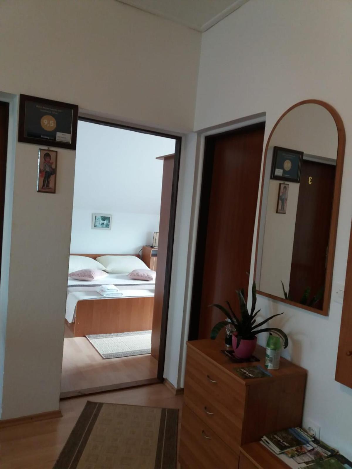 Guesthouse Tomas Čatrnja Zewnętrze zdjęcie
