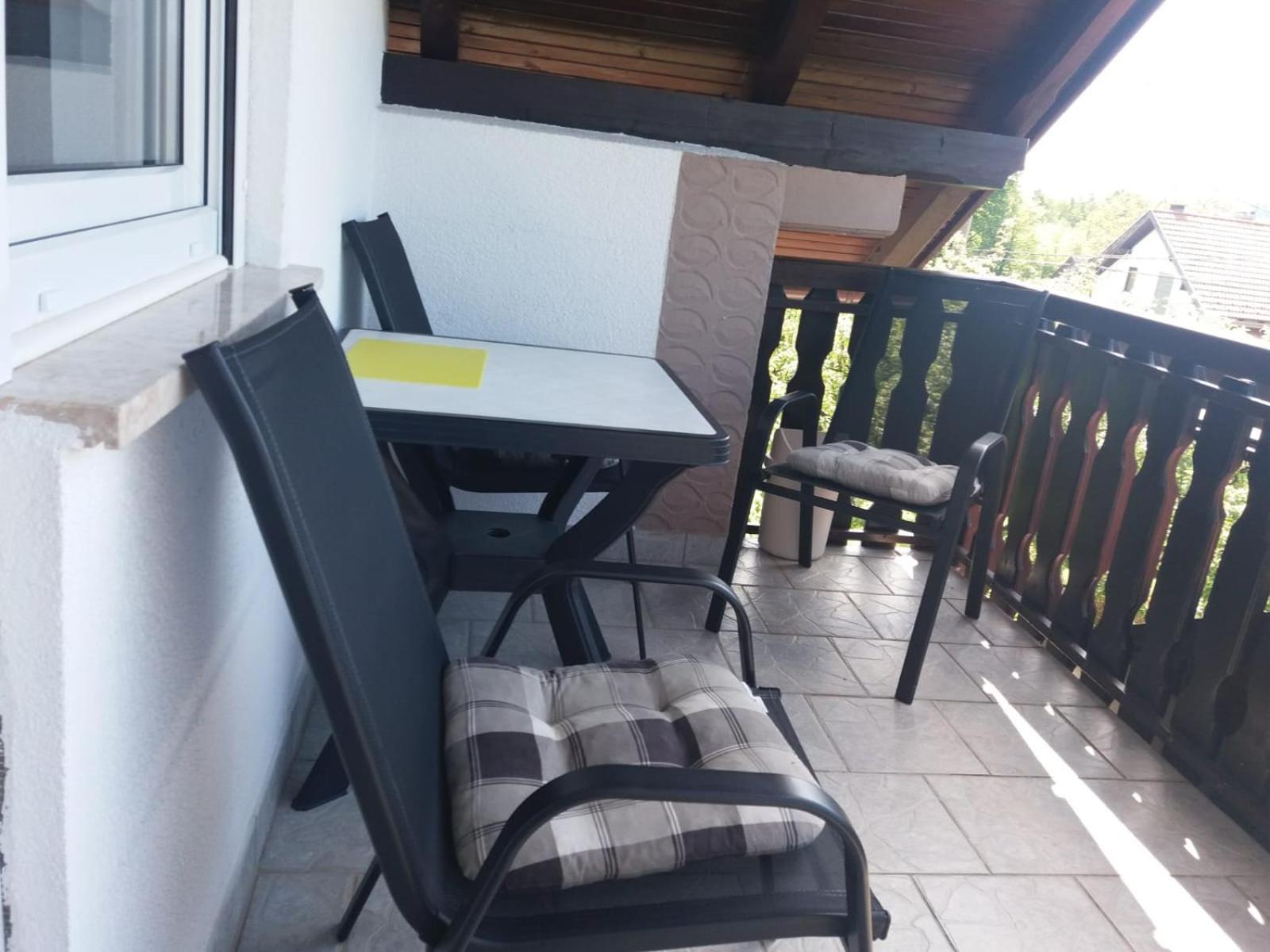 Guesthouse Tomas Čatrnja Zewnętrze zdjęcie