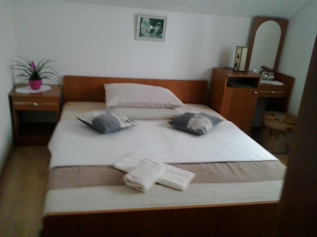Guesthouse Tomas Čatrnja Zewnętrze zdjęcie