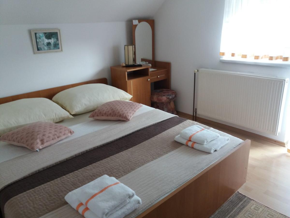 Guesthouse Tomas Čatrnja Zewnętrze zdjęcie